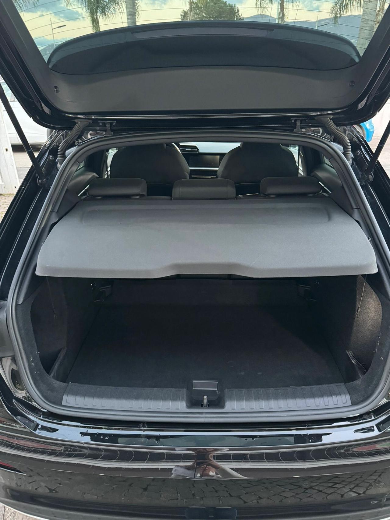 Audi A3 Sedan 30 TDI S line edition
