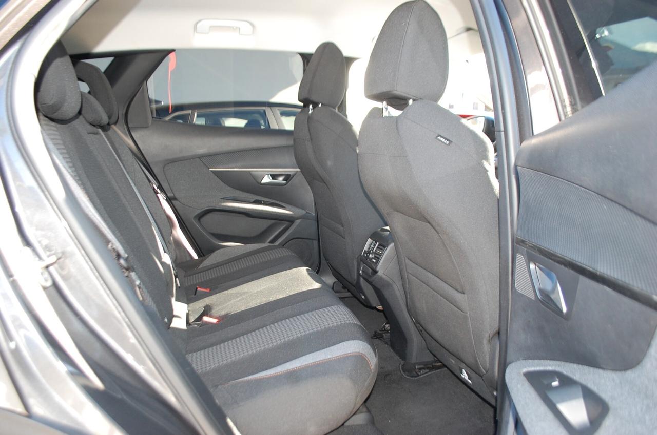 Peugeot 3008 1.5 bluehdi 131CV Active Pack S&S Uff Italy Navi