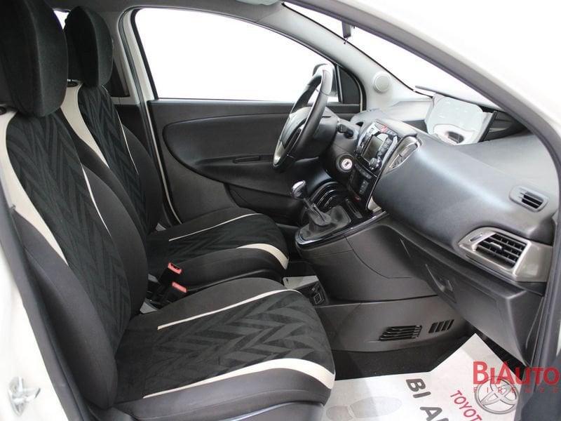 Lancia Ypsilon Ypsilon 0.9 TwinAir 85 CV 5 porte S&S DFN Gold