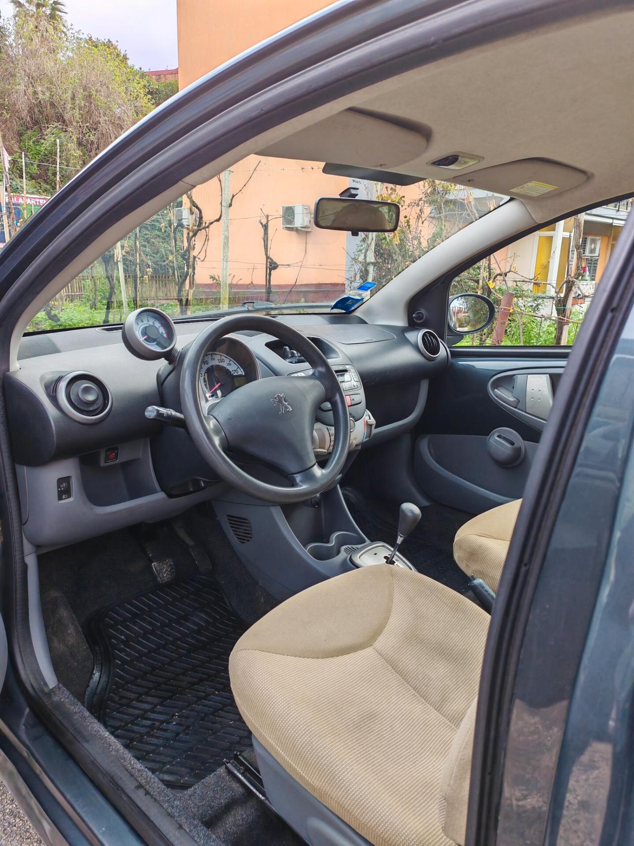Peugeot 107 AUTOMATICA SWEET YEARS