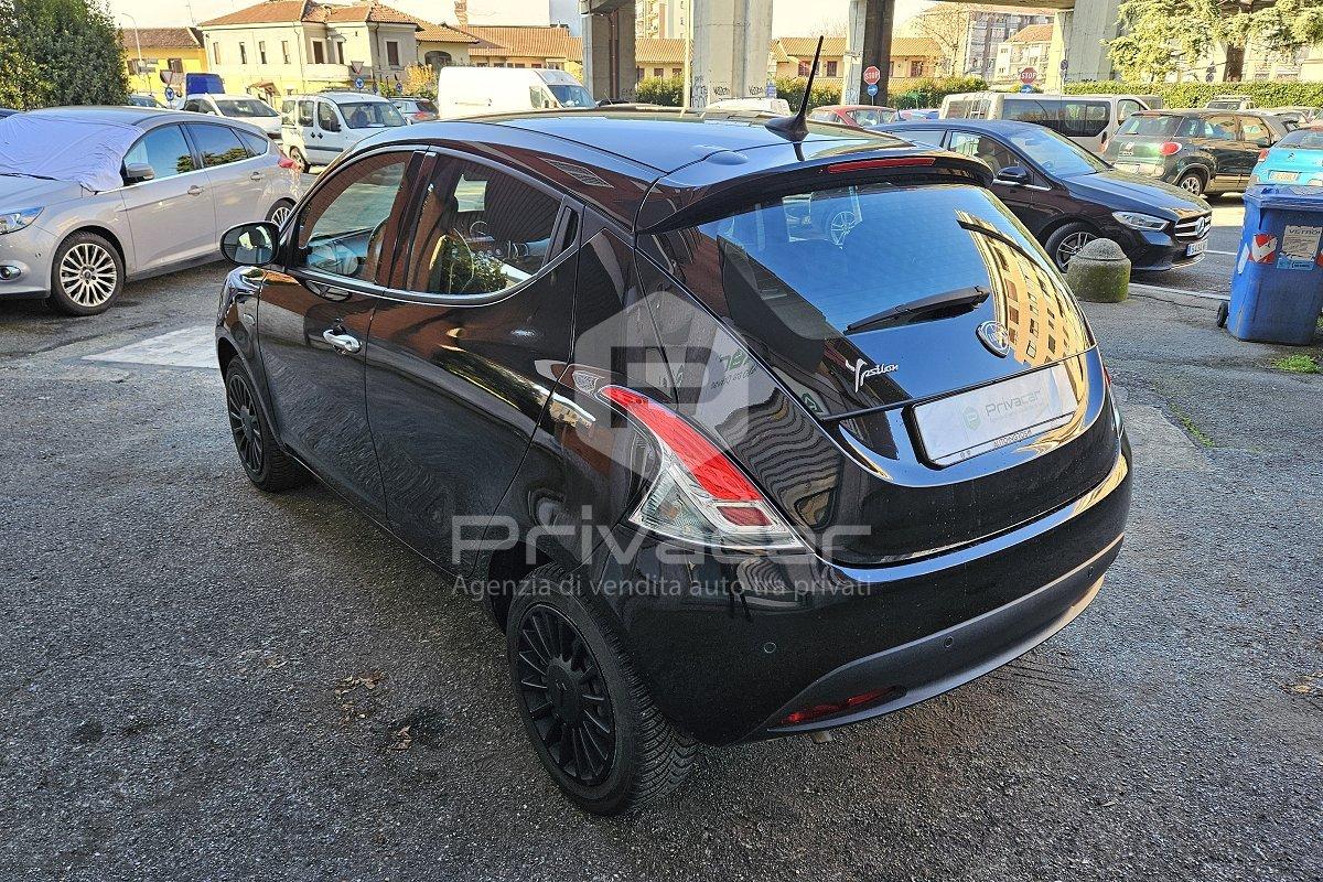 LANCIA Ypsilon 1.2 69 CV 5 porte GPL Ecochic Silver