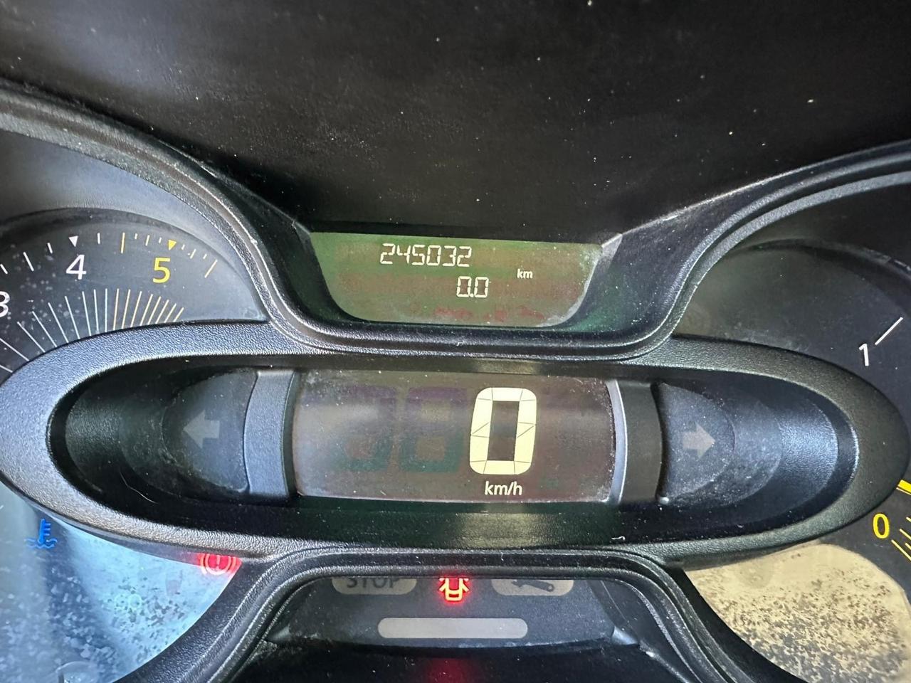 Renault Trafic T29 1.6 dCi 125CV 9 POSTI