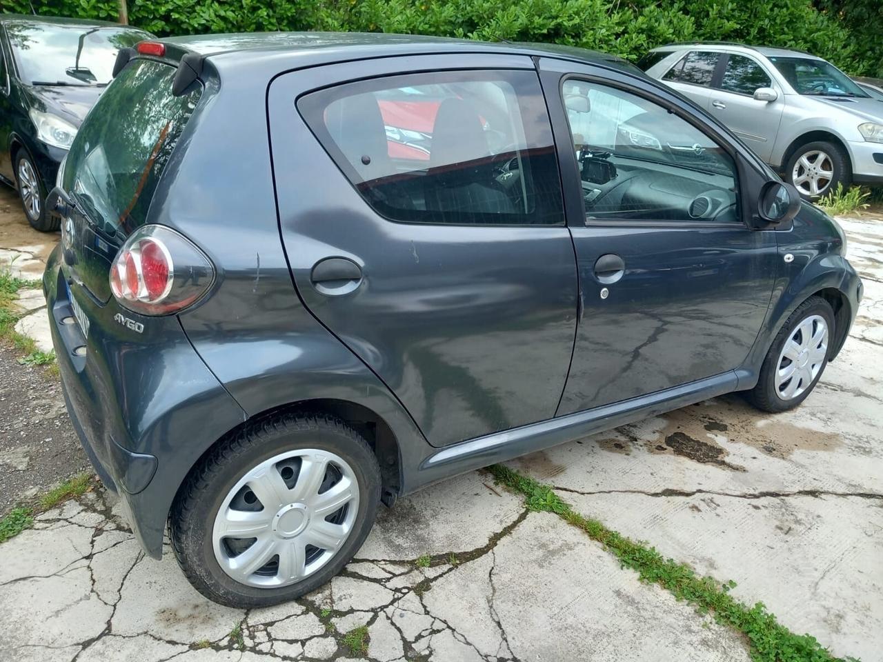 Toyota Aygo 1.0 12V VVT-i 5 porte Now