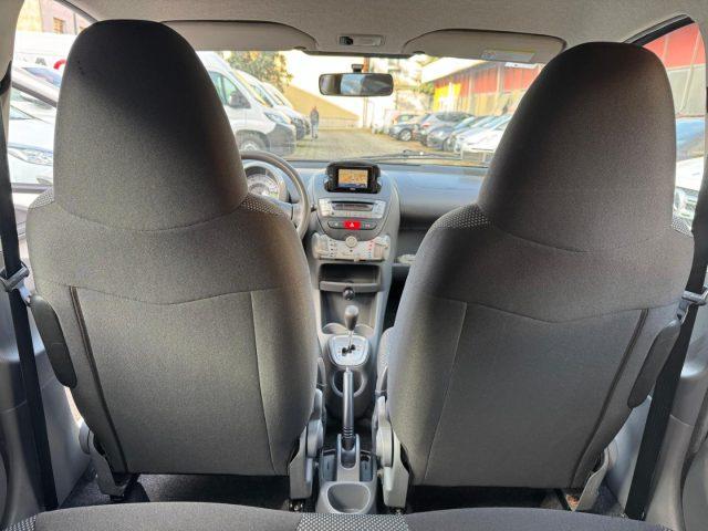 TOYOTA Aygo 1.0 12V VVT-i 5pt Connect Navi AUT.