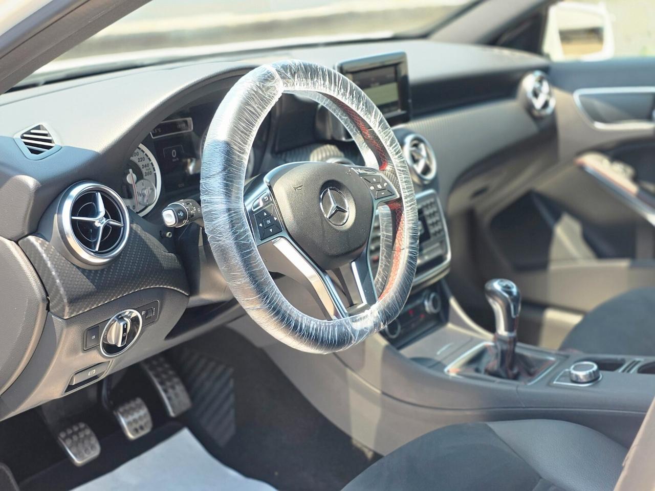 MERCEDES CLASSE A 180 1.6 122CV BENZ ALL AMG