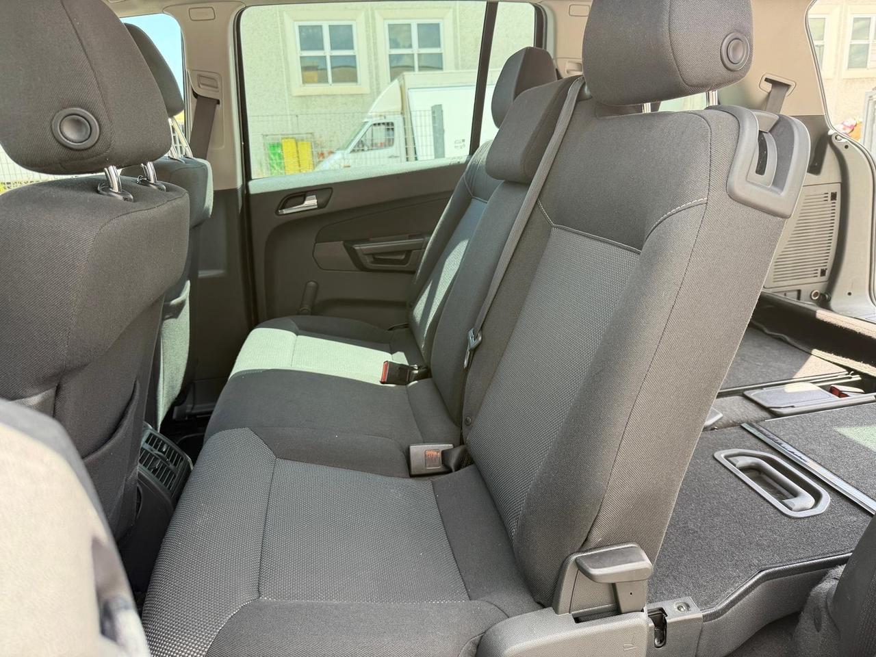 Opel Zafira 16V ecoM Turbo Cosmo 152000 KM