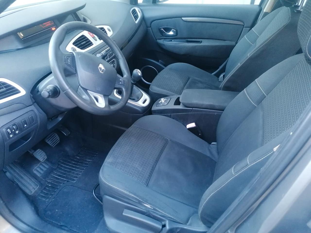 Renault Scenic Scénic X-Mod 1.5 dCi 110CV Dynamique