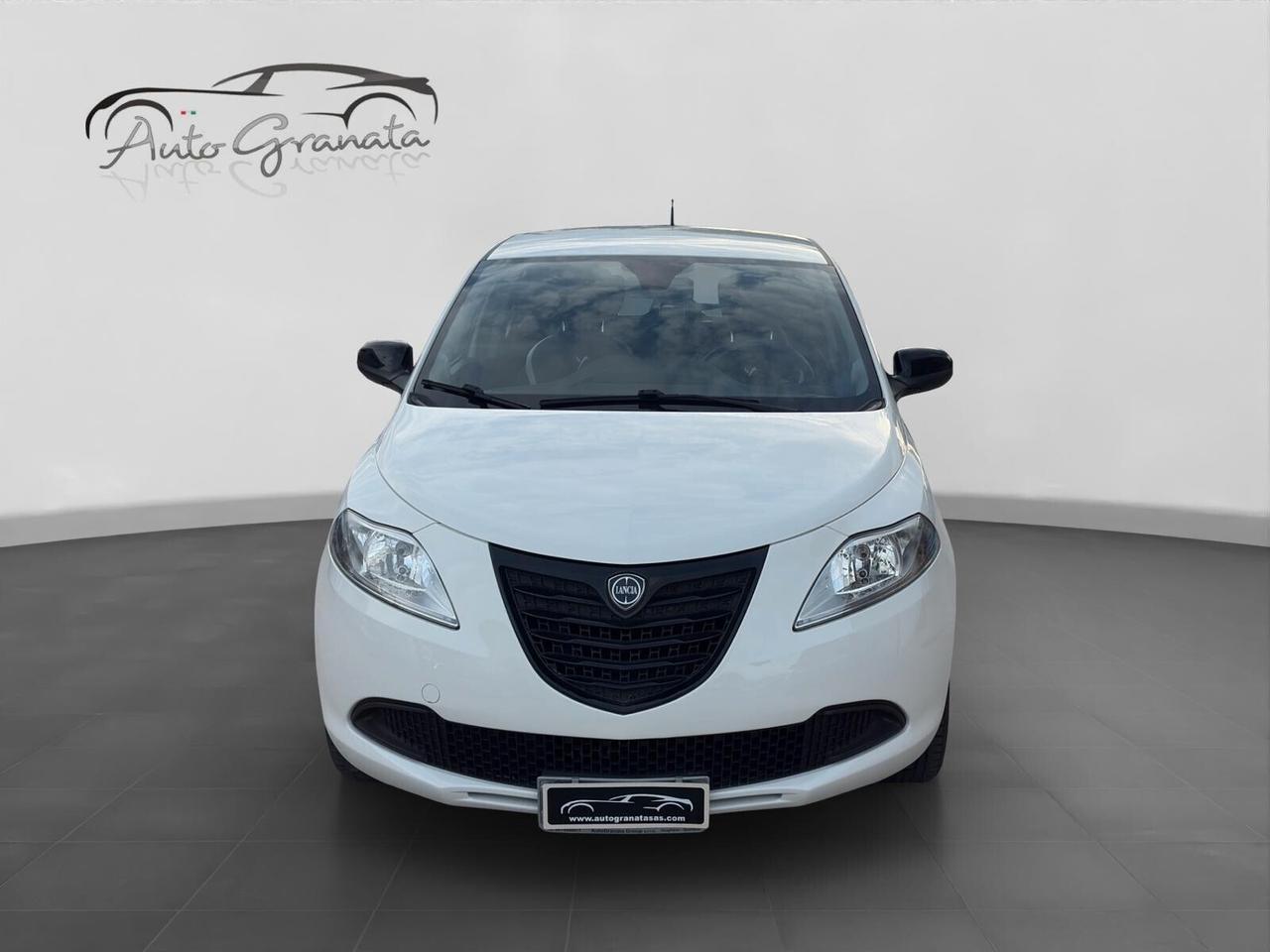Lancia Ypsilon 1.2 69cv Elefantino Bianco