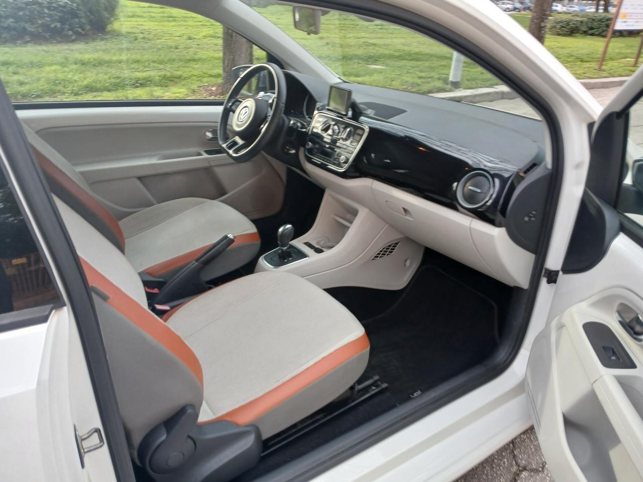 Volkswagen up! 1.0 75 CV 3p. high ASG