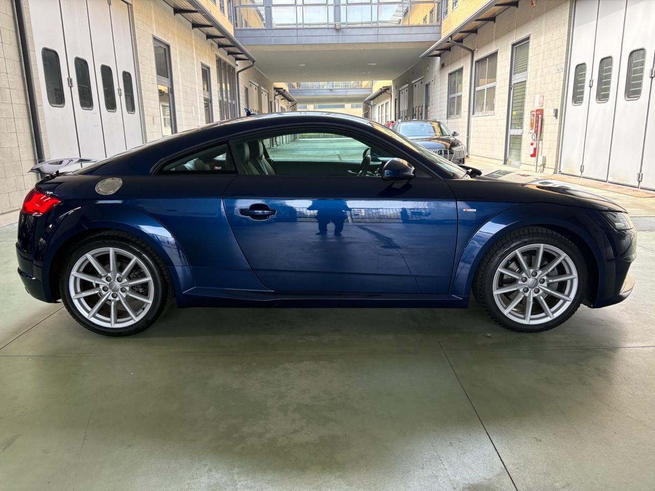 Audi TT Coupé 2.0 TDI ultra S line