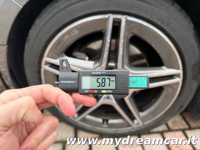 MERCEDES-BENZ B 180 d Automatic Premium AMG LINE