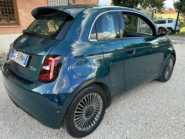 FIAT 500e 3+1 42 kWh Icon +