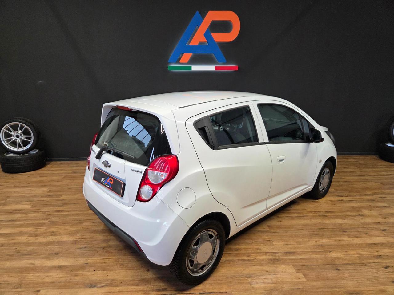 Chevrolet Spark 1.0 LT