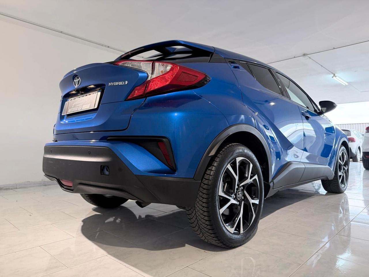 Toyota C-HR 1.8 FULL HYBRID PRONTA CONSEGNA