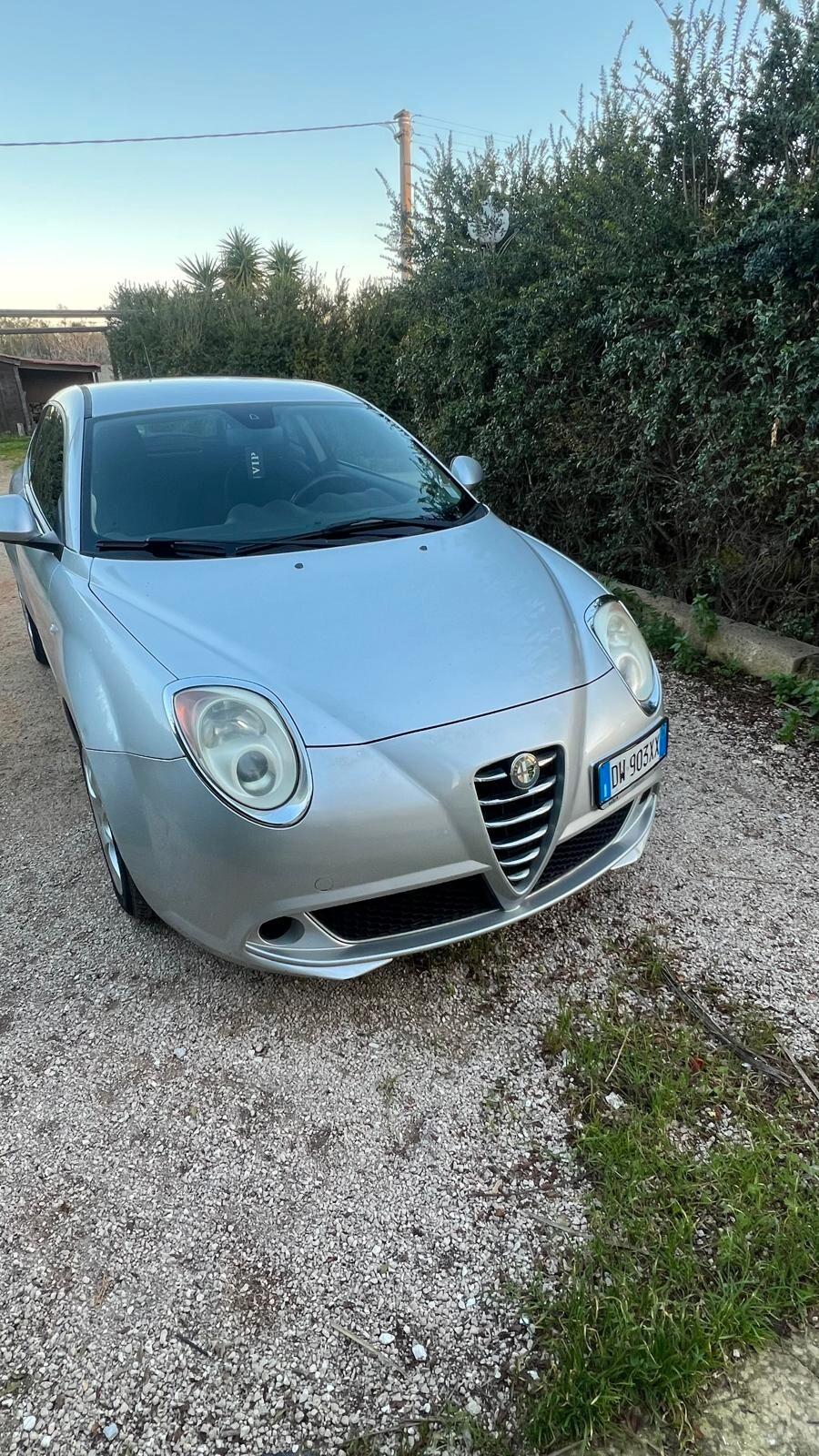 Alfa Romeo MiTo 1.6 JTDm 16V Distinctive Sport Pack