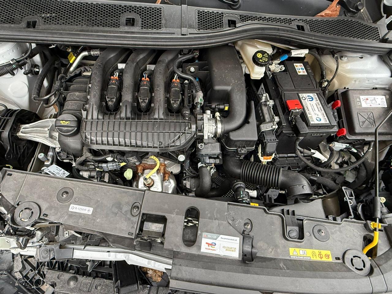 Peugeot 208 1.2 75cv INCIDENTATA MOTORE OK