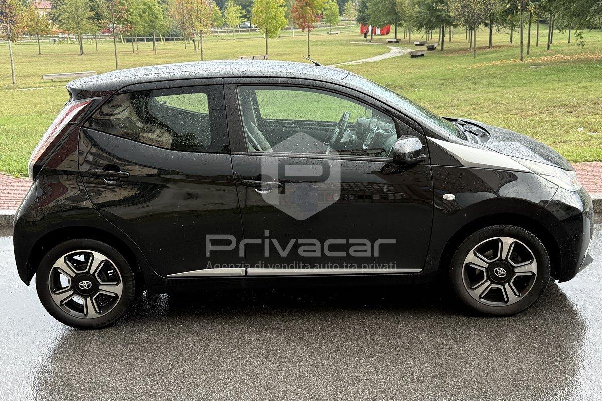 TOYOTA Aygo 1.0 VVT-i 69 CV 5 porte x-cool