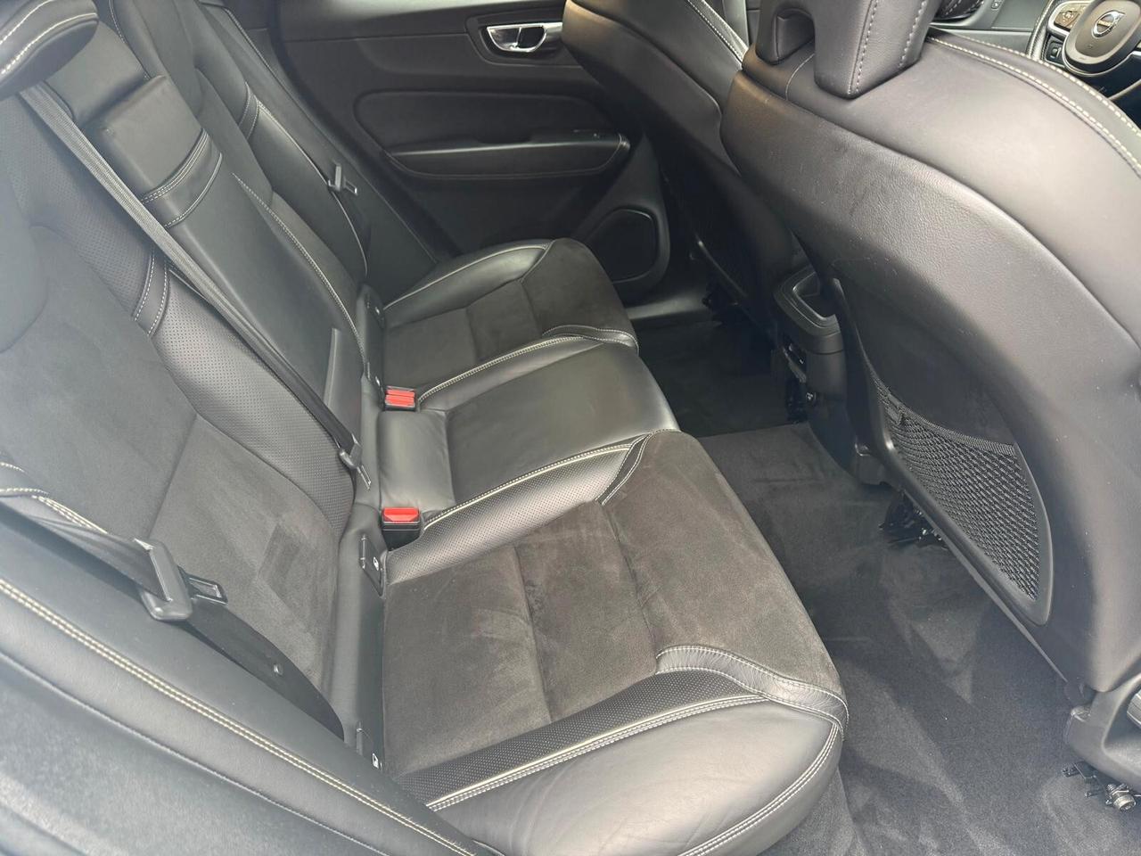 Volvo XC 60 XC60 D4 AWD Geartronic R-design