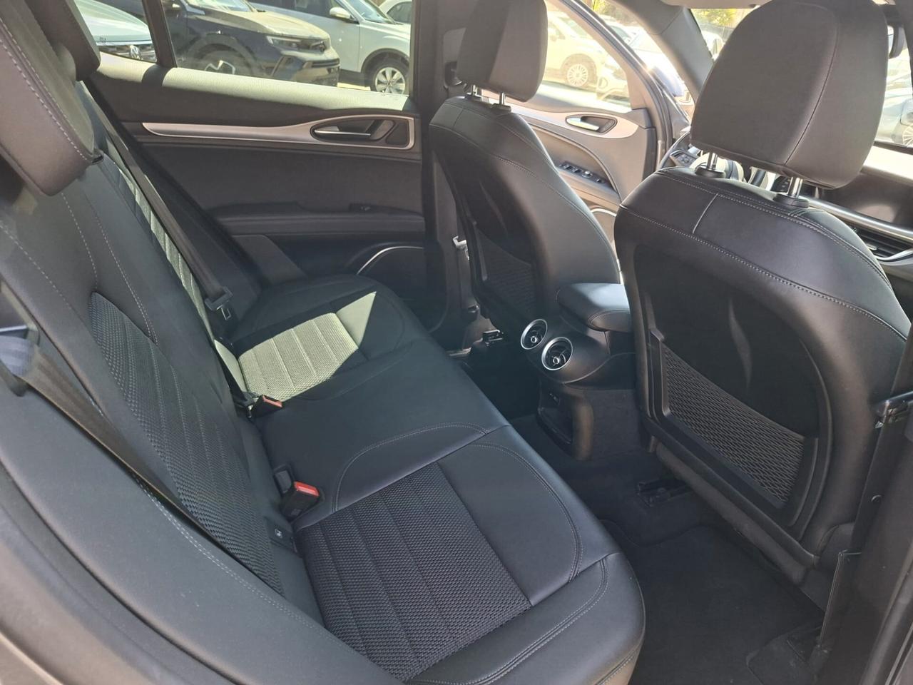 Alfa Romeo Stelvio 2.2 Turbodiesel 190 CV AT8 Q4 Sprint