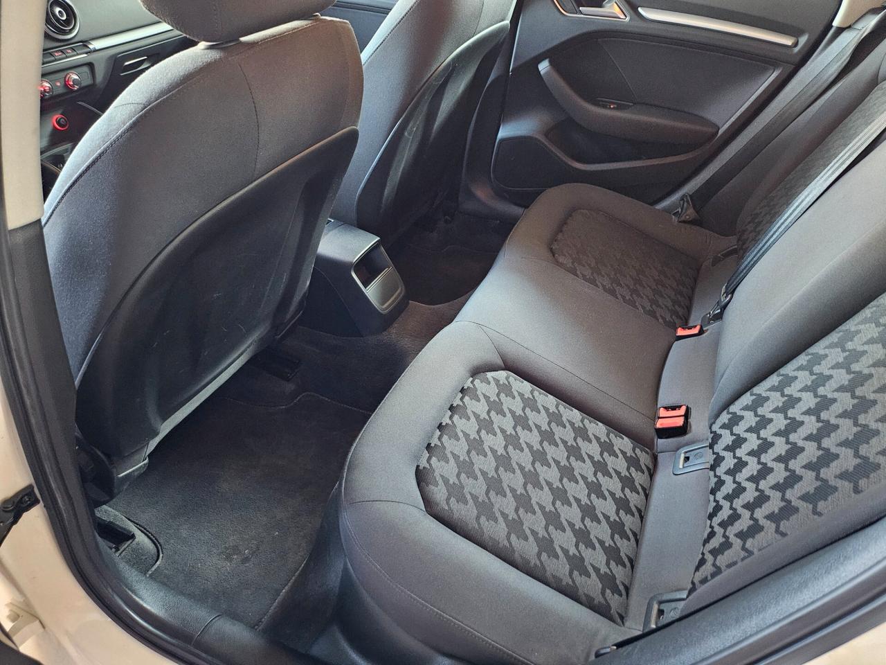 Audi A3 1.6 TDI Ambiente