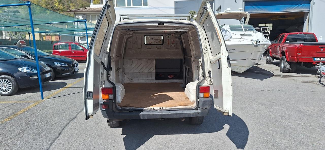 Volkswagen Transporter 1.9 TD cat PC Furgone