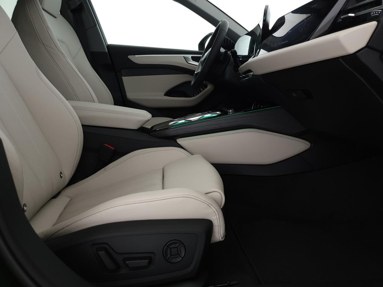 Avant 3.0TFSI 367CV quattro Stronic S line Edition