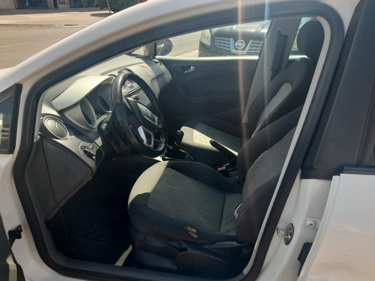 Seat Ibiza 1.4cc diesel (PRIVATO)-2009