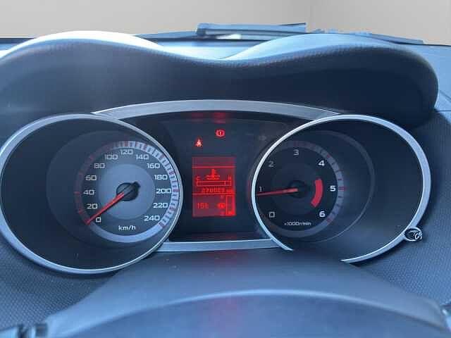 Mitsubishi Outlander 2.0 DI-D Intense DPF