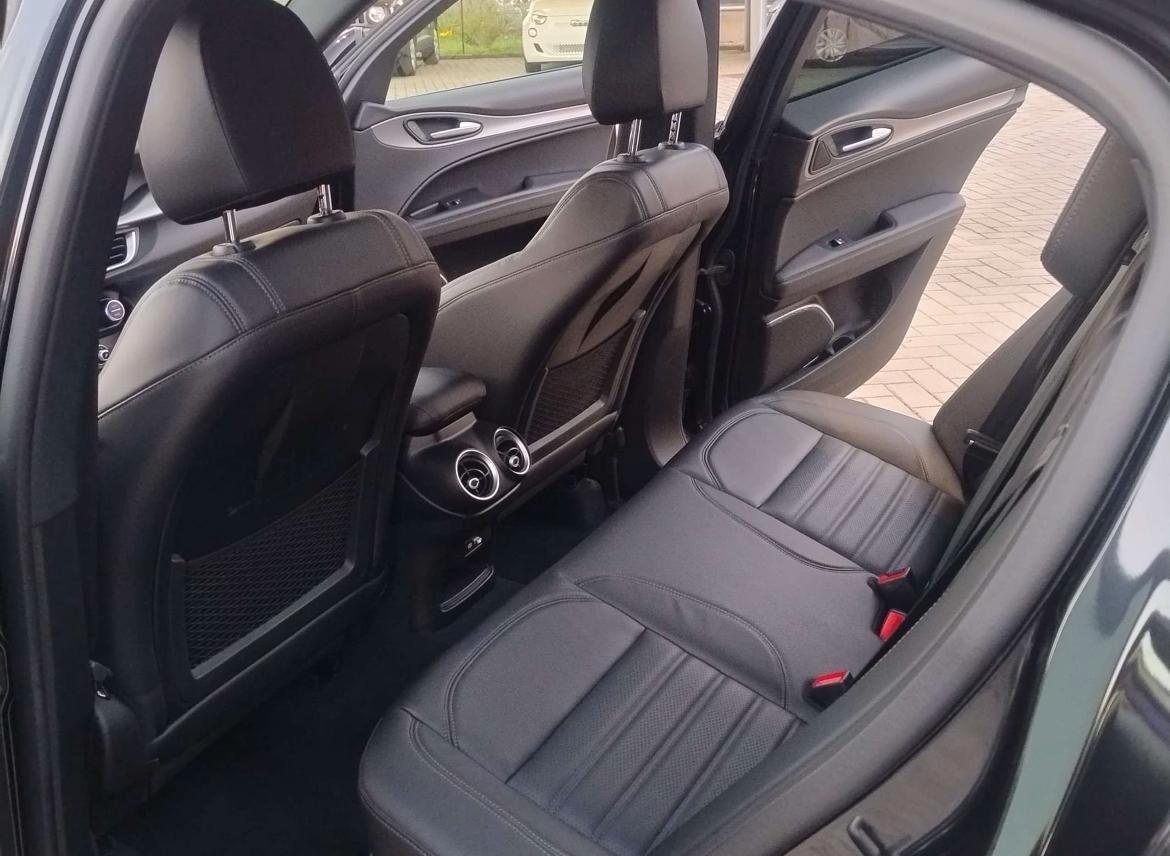 Alfa Romeo Stelvio 2.0 Turbo 280 CV AT8 Q4 Veloce AUTO A NOLEGGIO NO SCORING