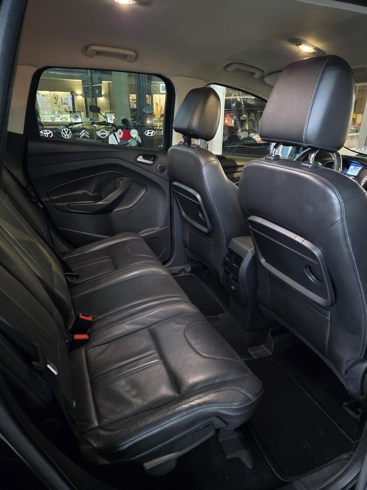 Ford Kuga 2.0 TDCI 140 CV 4WD Titanium