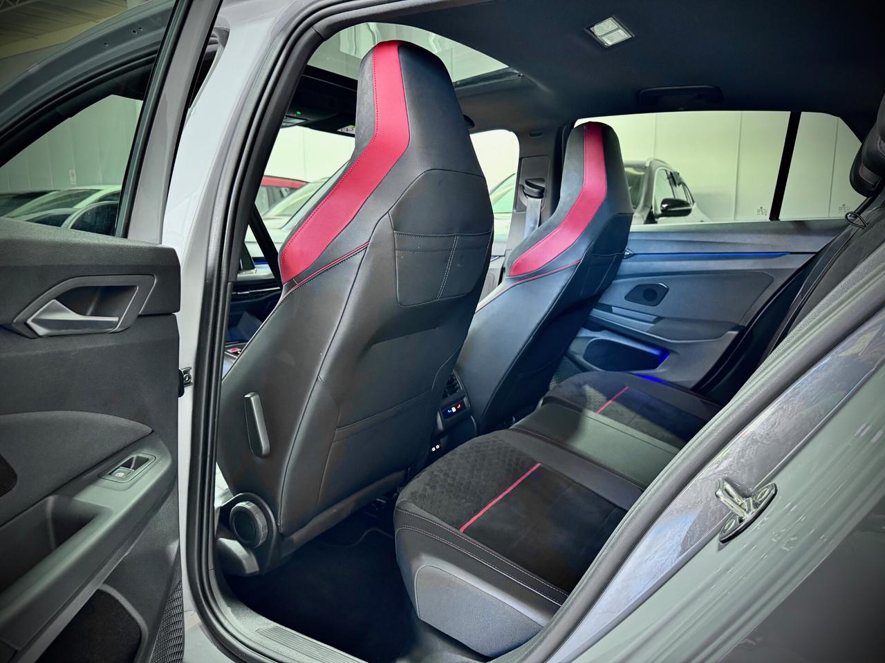 Volkswagen Golf GTI 2.0 TSI 300CV DSG Clubsport 45