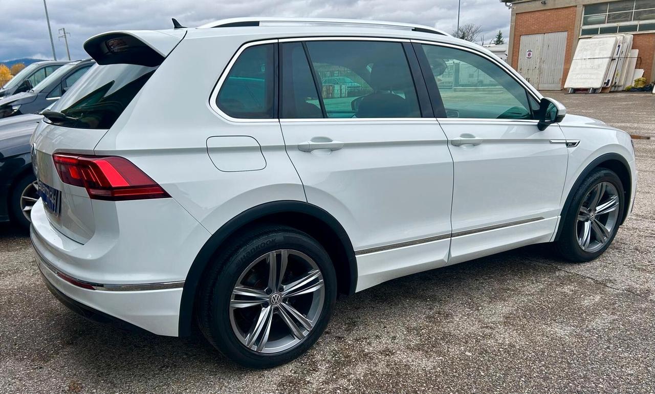 Volkswagen Tiguan 2.0 TDI SCR DSG R-LINE