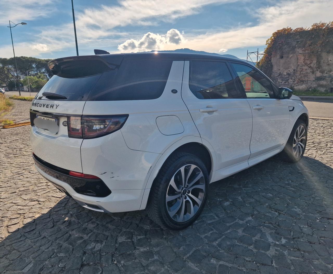 Land Rover Discovery Sport 2.0 eD4 150 CV 2WD R-Dynamic SE