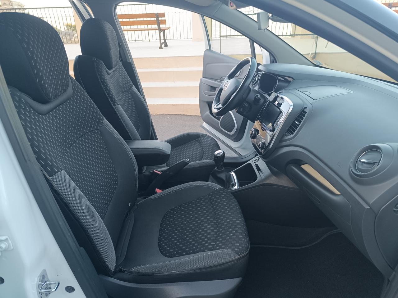 Renault Captur dCi 8V 90 CV EDC Start&Stop Energy Intens