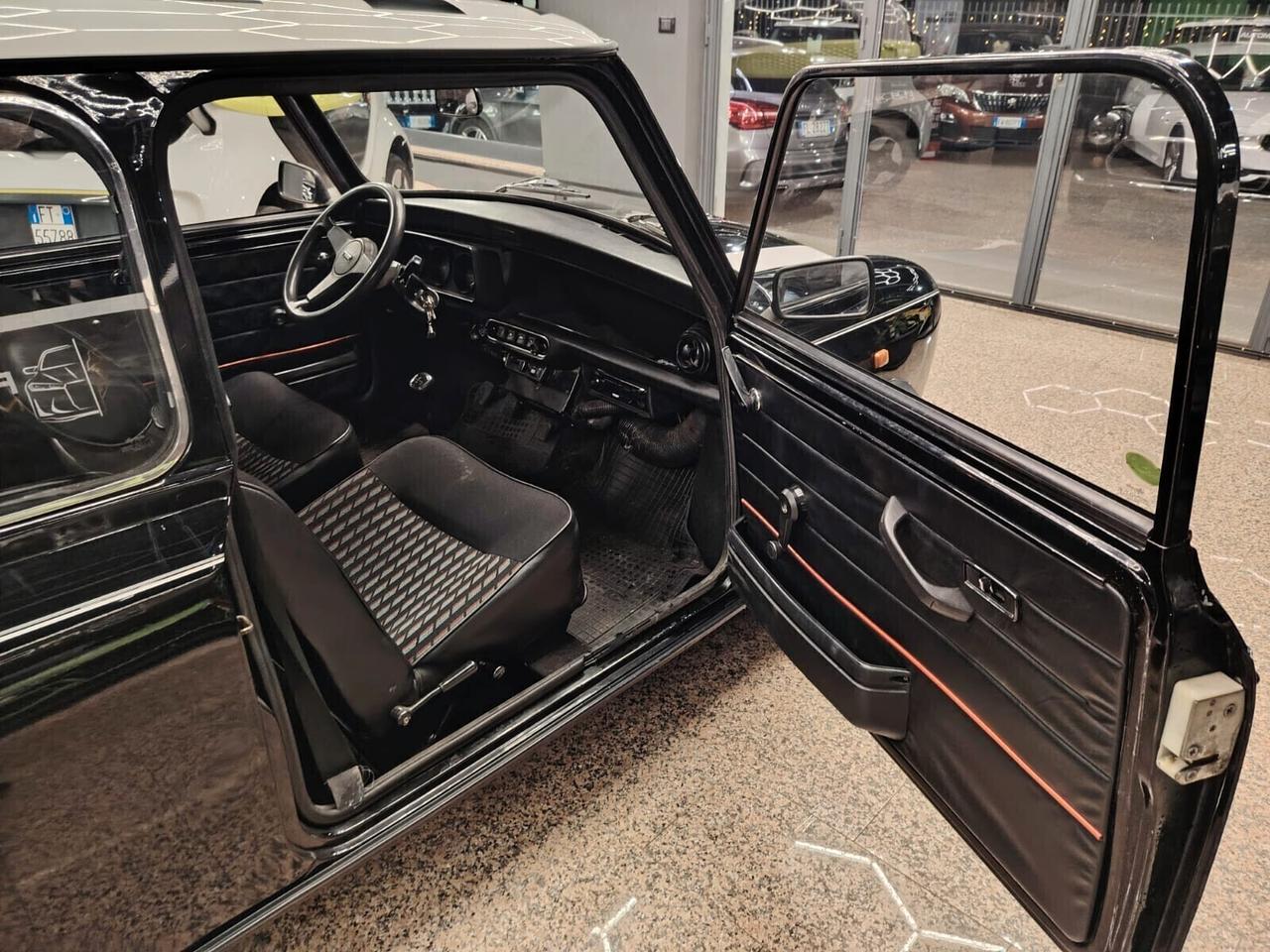 Austin Mini Checkmate