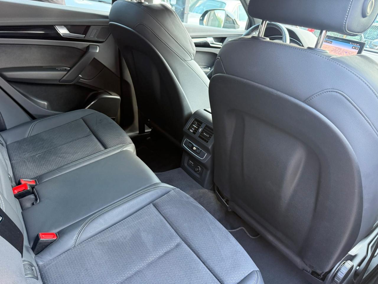 Audi Q5 40 TDI 204 CV quattro S tronic Identity Black - Superprezzo