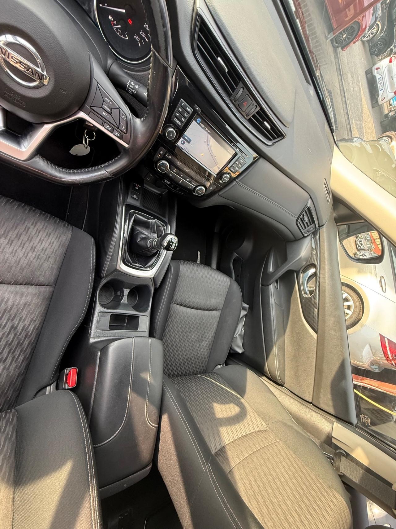X-Trail dCi 150 2WD Tekna-unipro-rate-garanzia -