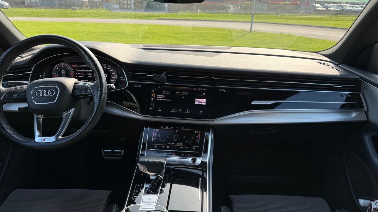 Audi Q8 50 TDI 286 CV quattro tiptronic Sport