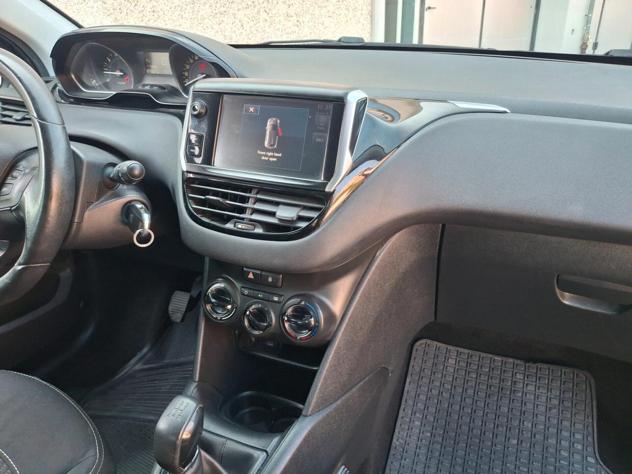 Peugeot 208 PureTech 82cv.-EURO 6-NEOPATENTATI-