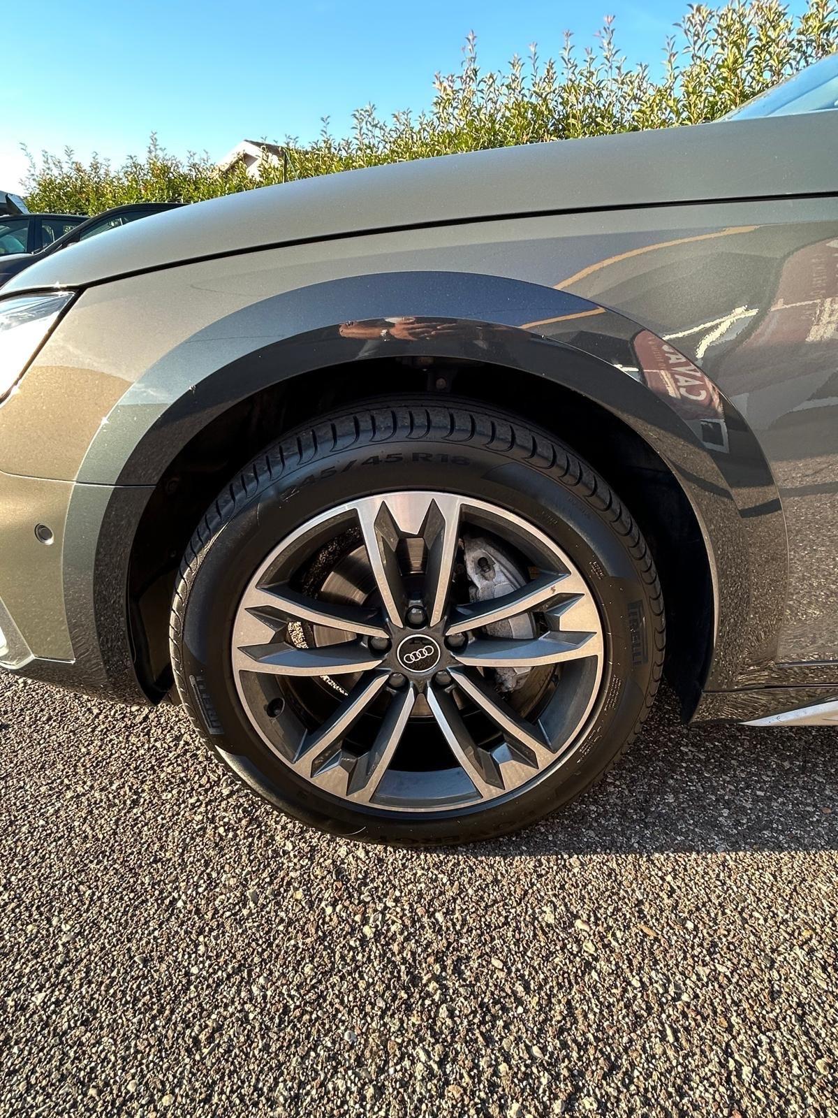 Audi A4 allroad 40 TDI 204 CV S tronic Identity Contrast