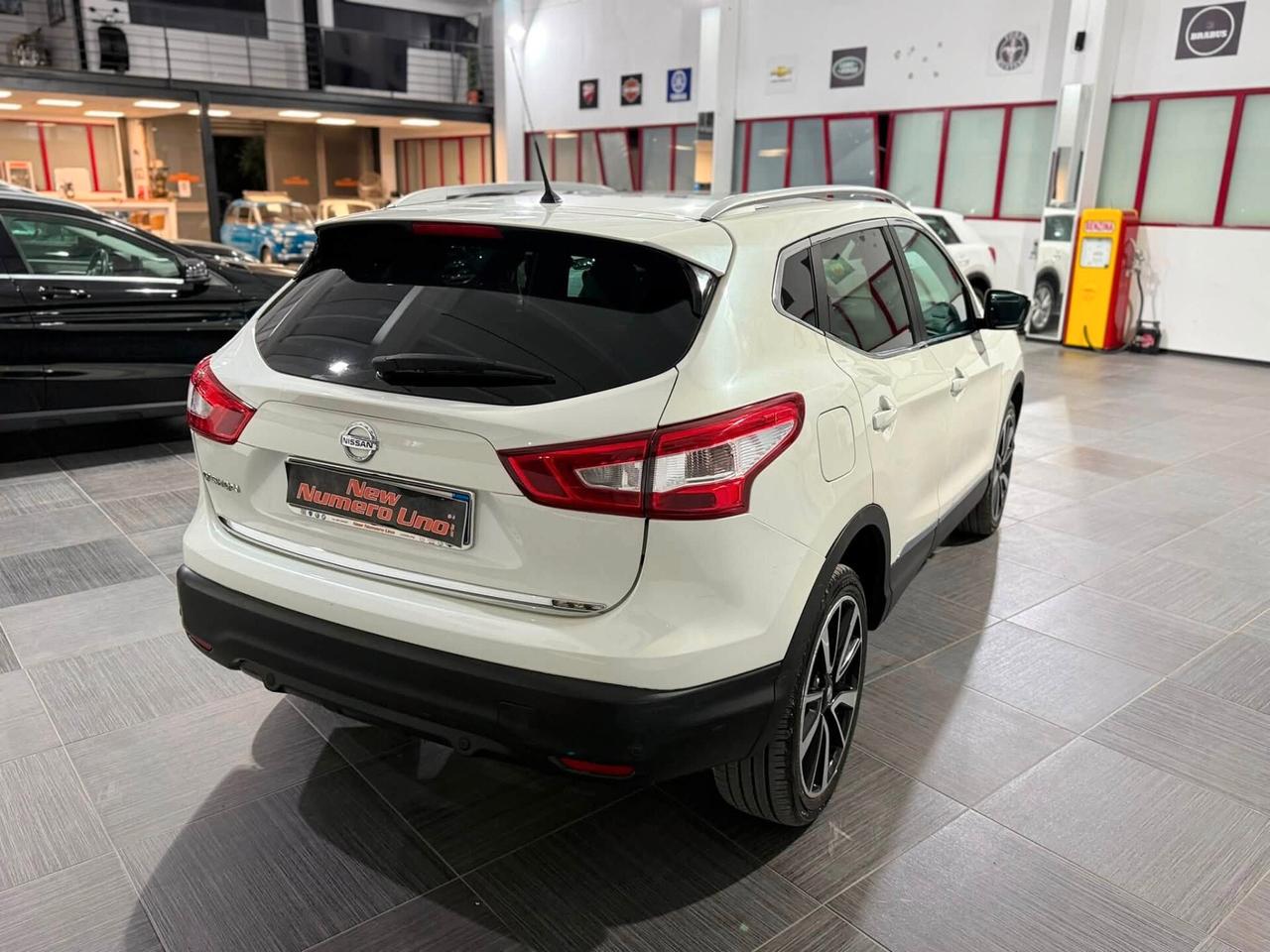 NISSAN QASHQAI 1.6 dCi 130cv Tekna 2014
