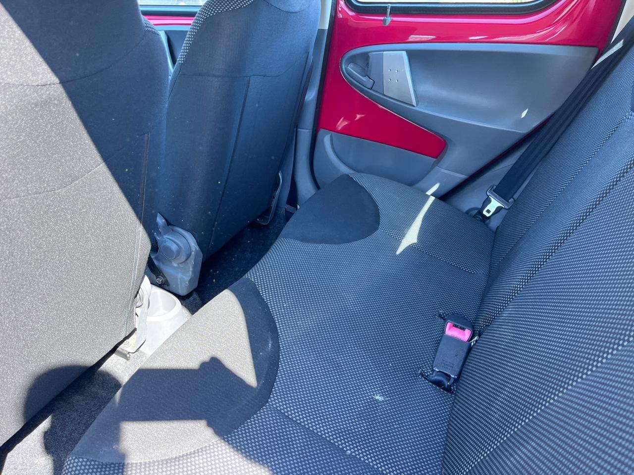 Toyota Aygo 1.0 12V VVT-i 5 porte Sol