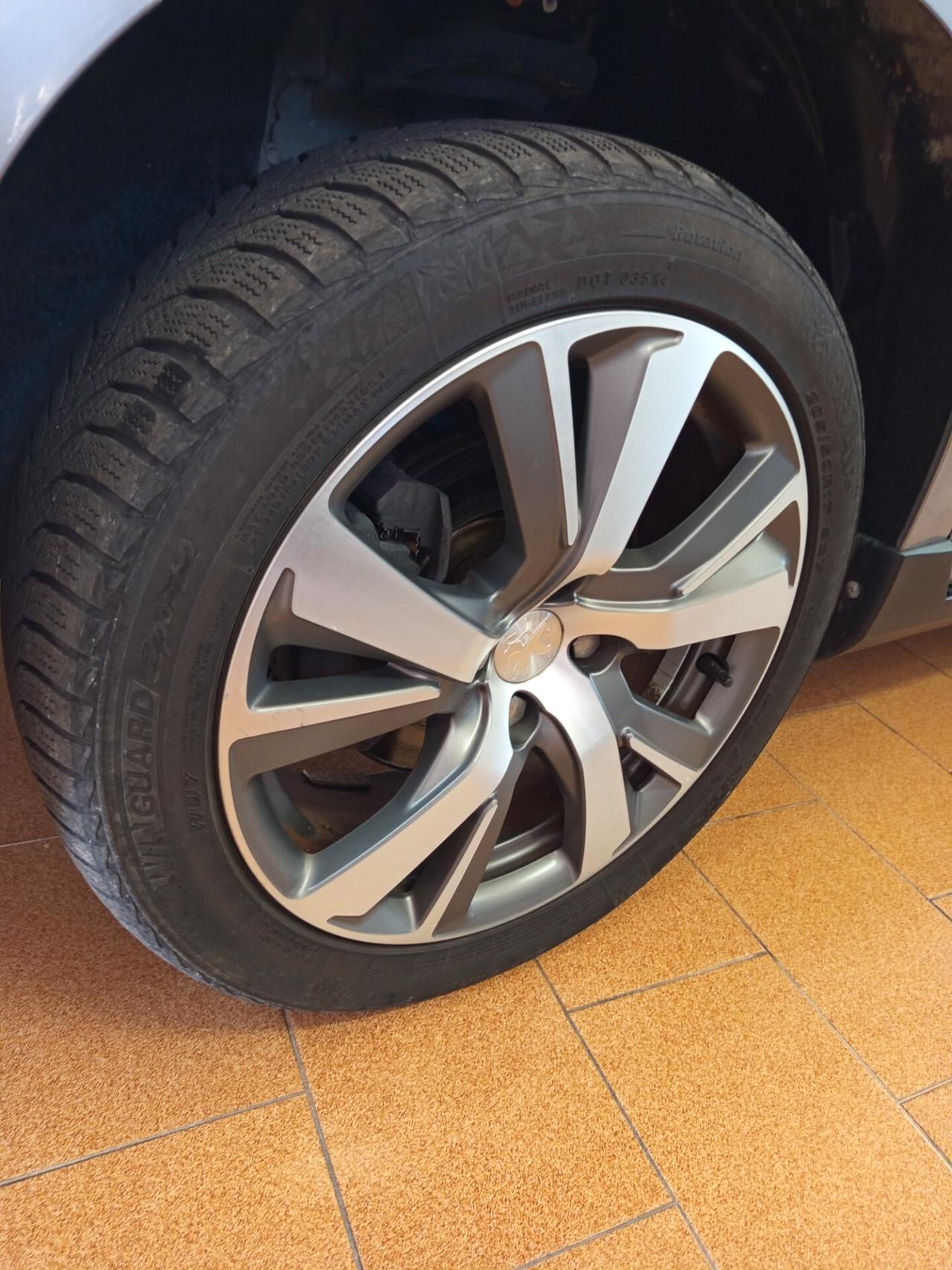 Peugeot 2008 1.6 diesel,154 Mila chilometri. Ok neopatentati