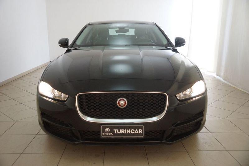 Jaguar XE 2.0 D 180 CV aut. SE