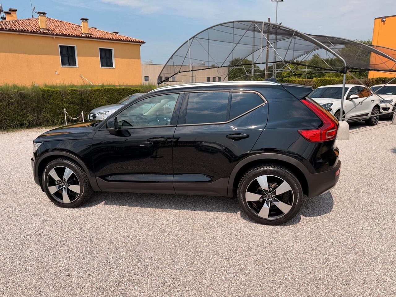 Volvo XC40 1.5 t3 163 Cv Momentum Pro auto