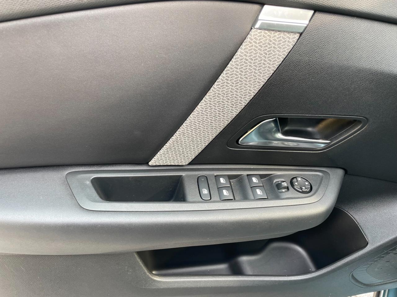Citroen C4 X BlueHDI 130 S&S EAT8 Shine