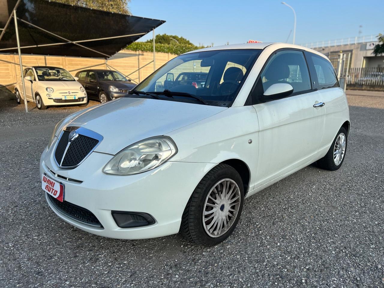 Lancia Ypsilon 1.2 Argento