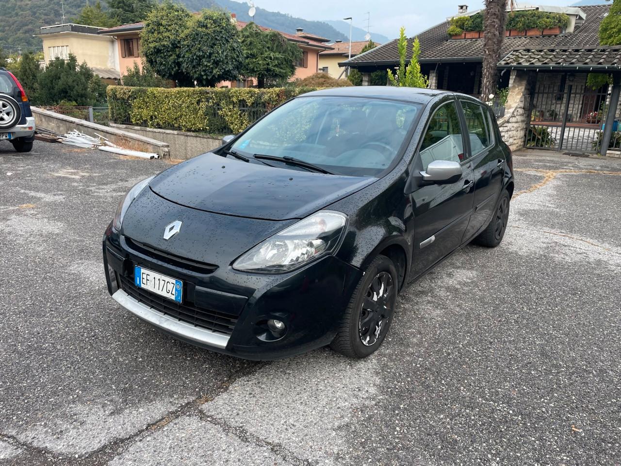 Renault Clio 1.2 16V 5 porte Dynamique