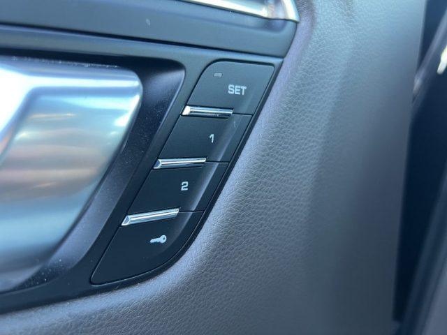 PORSCHE Macan Macan 2.0