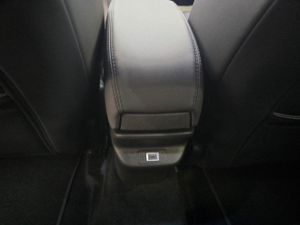 Jeep Avenger 1.2 Turbo 100 CV e-Hybrid Summit